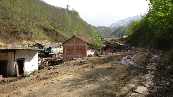 Trabzon’da 2 ayda 100'ün üzerinde toprak kayması