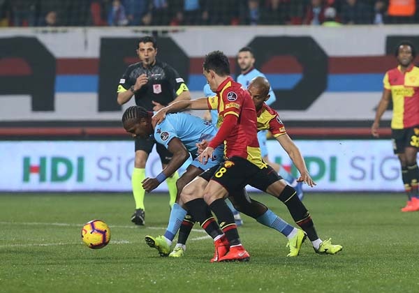 Göztepe Trabzonspor maçında neler oldu? 34