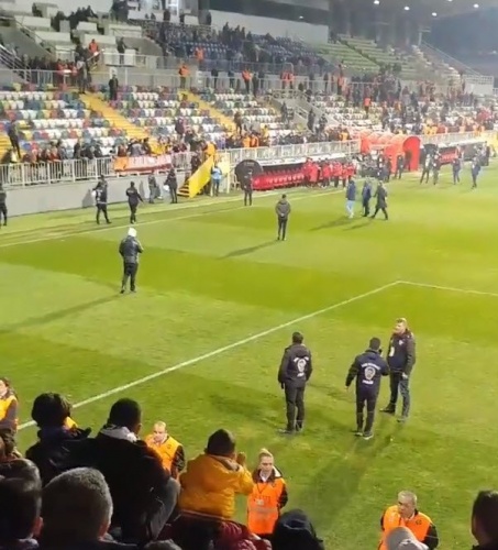 Yusuf Yazıcı kendisine atılan telefonla bakın ne yaptı? 4