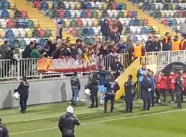 Yusuf Yazıcı kendisine atılan telefonla bakın ne yaptı? 7