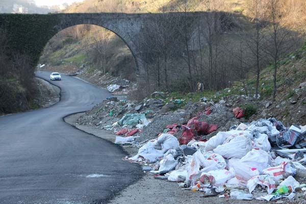 Trabzon'da tarihe moloz döküyorlar 7