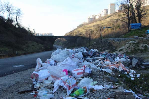 Trabzon'da tarihe moloz döküyorlar 4