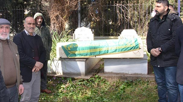 Cenazede Şok! Birkaç günlüğüne defnedildi 3
