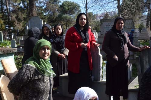 Cenazede Şok! Birkaç günlüğüne defnedildi 5