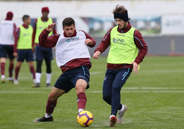 Trabzonspor Büyükşehir Belediye Erzurumspor maçı hazırlıklarını sürdürdü. 9