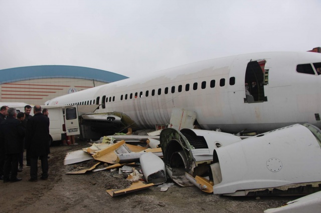 Trabzon'da pistten çıkan uçak şimdi bu halde 5