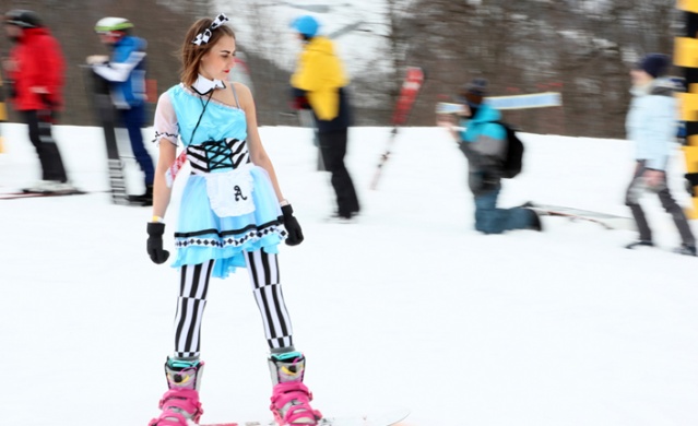 Komşuda renkli görüntüler 2