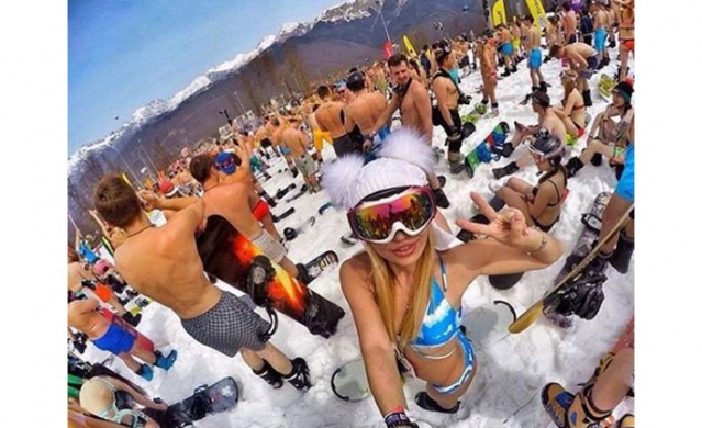 Komşuda renkli görüntüler 13