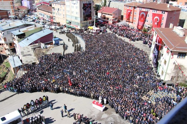 Gümüşhane şehidini uğurladı 10