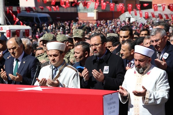 Gümüşhane şehidini uğurladı 4