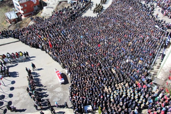 Gümüşhane şehidini uğurladı 12