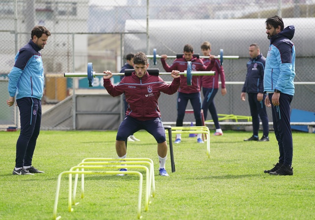 Trabzonspor'un Antalyaspor maçı hazırlıkları devam ediyor 7