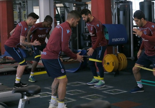 Trabzonspor Ünal Karaman yönetiminde Kuvvet çalışması yaptı. 12