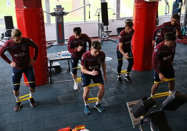 Trabzonspor Ünal Karaman yönetiminde Kuvvet çalışması yaptı. 20