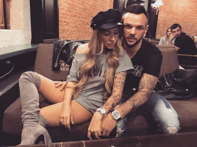 Rizeli futbolcunun eşi Irina Morozyuk işi abarttı! Yatak pozu! 10