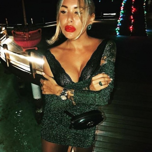 Rizeli futbolcunun eşi Irina Morozyuk işi abarttı! Yatak pozu! 18