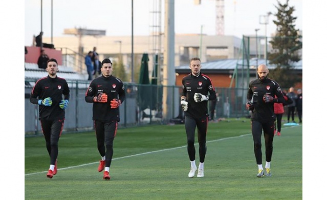 Uğurcan Çakır: "Her zaman 1 numara olmak isterim" 16