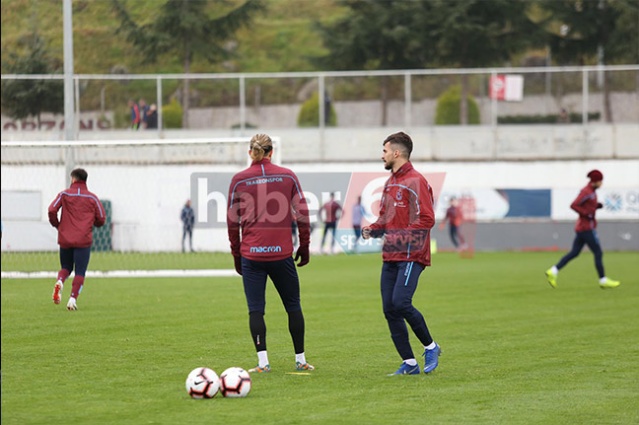 Trabzonspor'da Antalyaspor maçı hazırlıkları devam ediyor.2 Nisan 2019 3