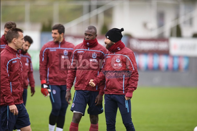 Trabzonspor'da Antalyaspor maçı hazırlıkları devam ediyor.2 Nisan 2019 12