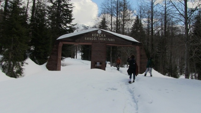 Bahar geldi ama Karagöl buz tuttu 6