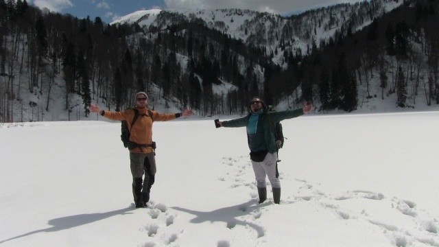 Bahar geldi ama Karagöl buz tuttu 5