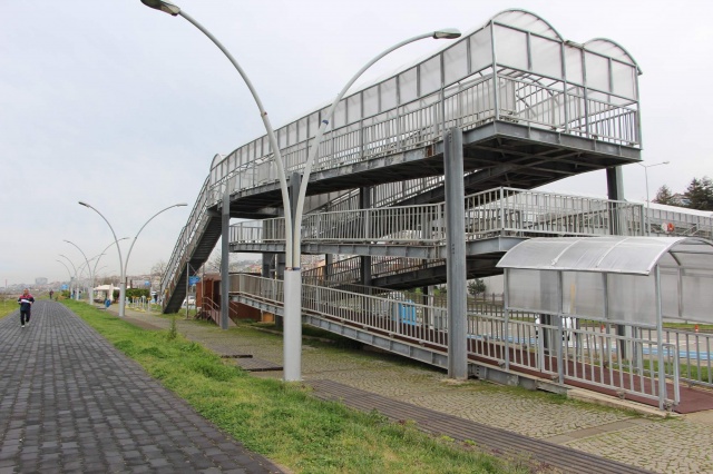 Trabzon'daki 3 katlı üst geçit dikkat çekiyor 5