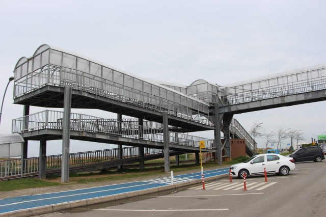 Trabzon'daki 3 katlı üst geçit dikkat çekiyor 3