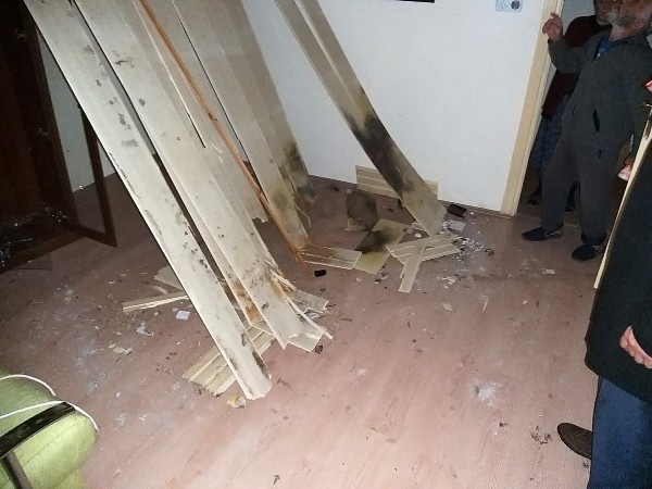 Korku dolu anlar - Eve yıldırım düştü 6