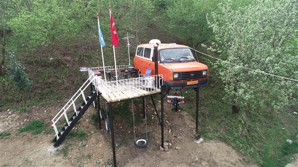 Kızları ağaçtan ev istedi o arabadan yaptı 9