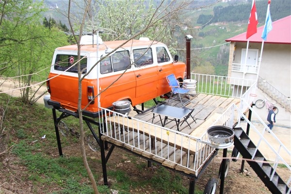 Kızları ağaçtan ev istedi o arabadan yaptı 21