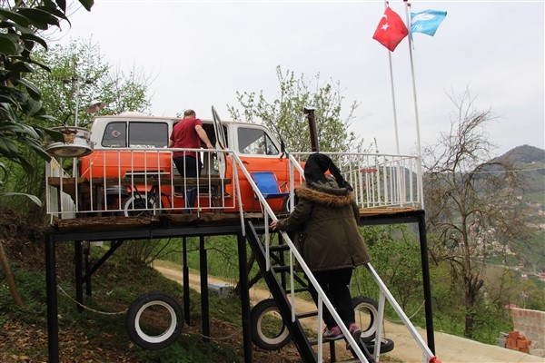 Kızları ağaçtan ev istedi o arabadan yaptı 10