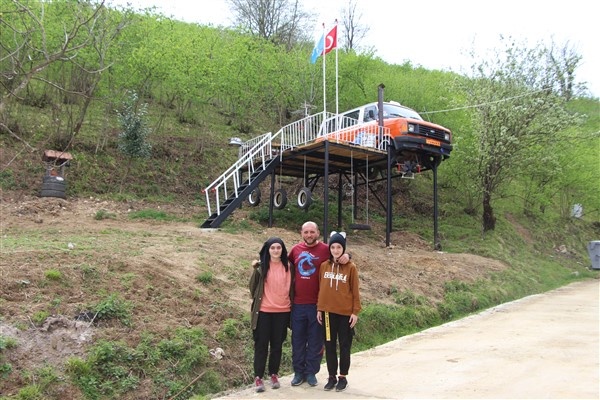 Kızları ağaçtan ev istedi o arabadan yaptı 14