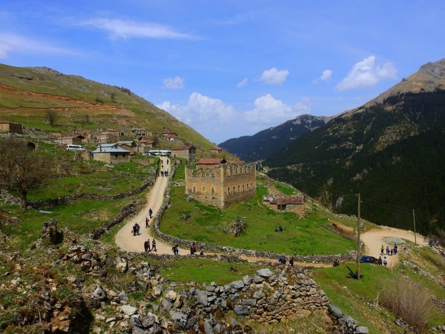 Dağcılar Vadideki cennete akın ettiler 3