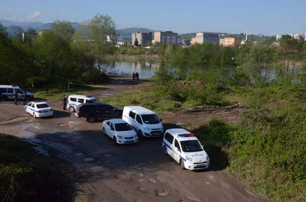 Acı Olay - Kendini ağaca astı 4