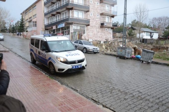 Gören telefonuna sarıldı! 4