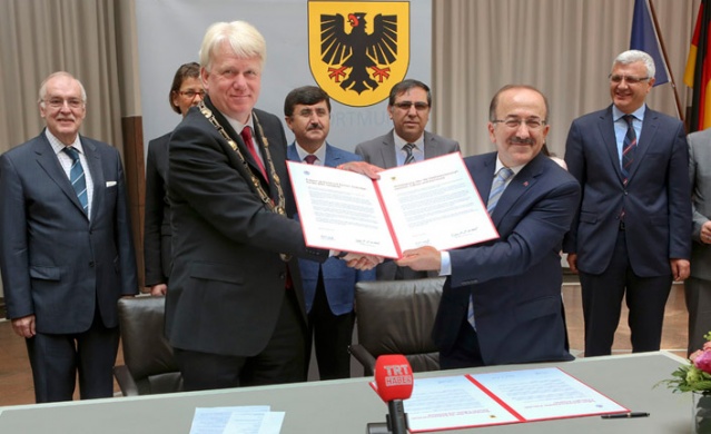 Dortmund'un göbeğine Trabzon meydanı 2