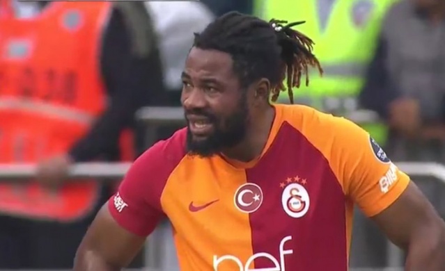 Süper Lig maçında talihsiz olay! 7