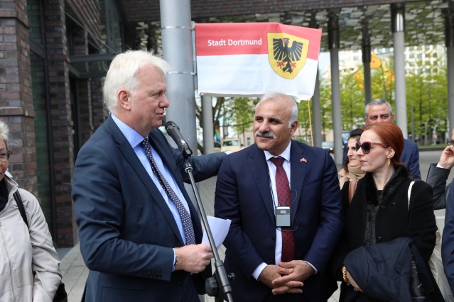 Dortmund'da Trabzon meydanı açıldı! 4