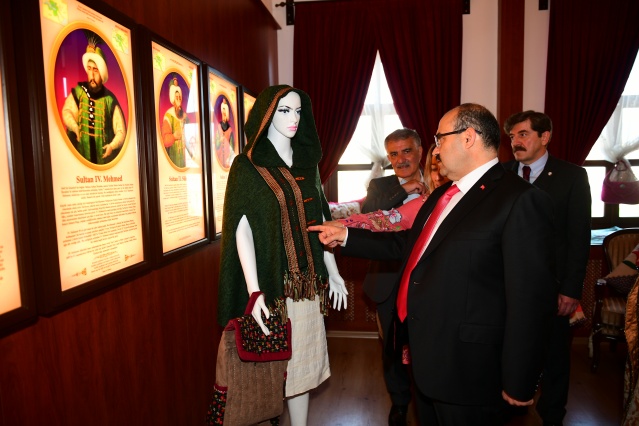 Kanuni Sultan Süleyman Trabzon’da anıldı 14