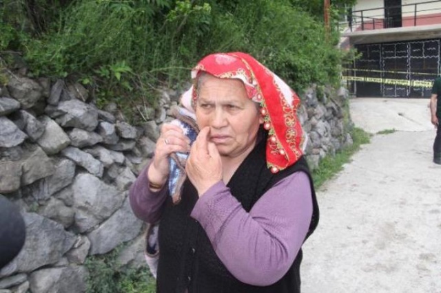 Heyelanın vurduğu mahallaye gözü yaşlı veda 7