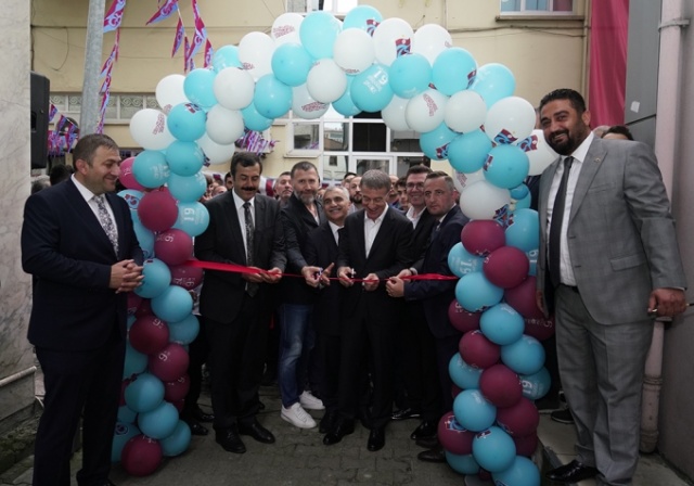 Başkan ve yönetim Vakfıkebir'de 6