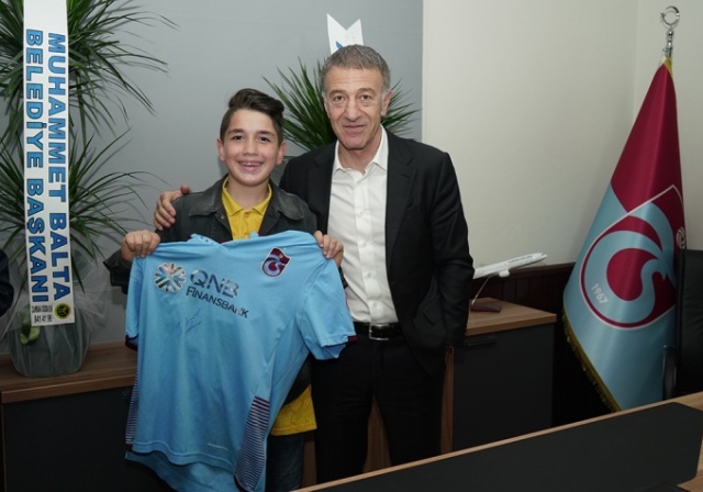 Başkan ve yönetim Vakfıkebir'de 18