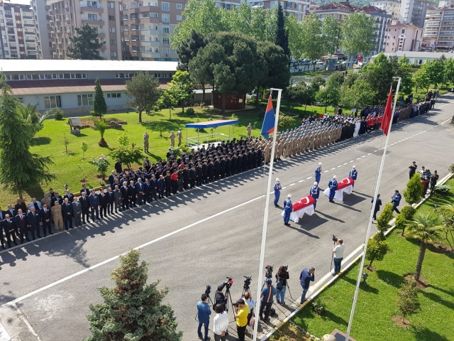 Trabzon şehitlerini uğurladı 13