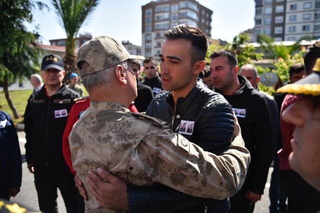 Trabzon şehitlerini uğurladı 2