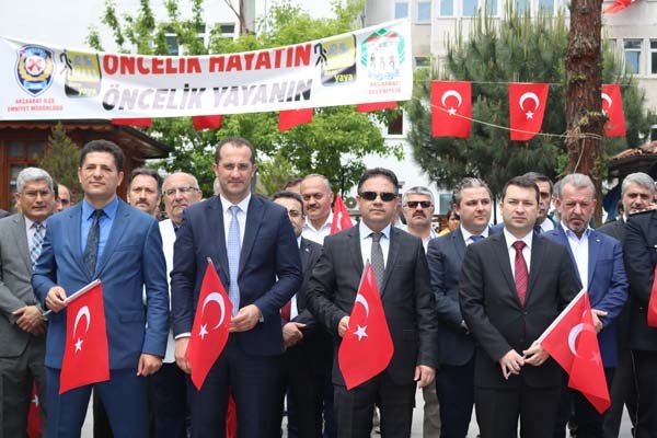 Akçaabat’ta 100. Yıldönümünde Gençlik Bayramı kutlandı 3