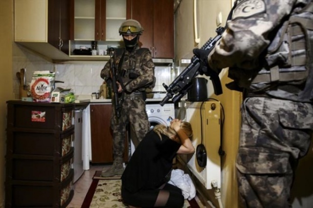 Ünlü oyuncu da ağlarına düştü... Sadece Google'a günde 20 bin TL! 13