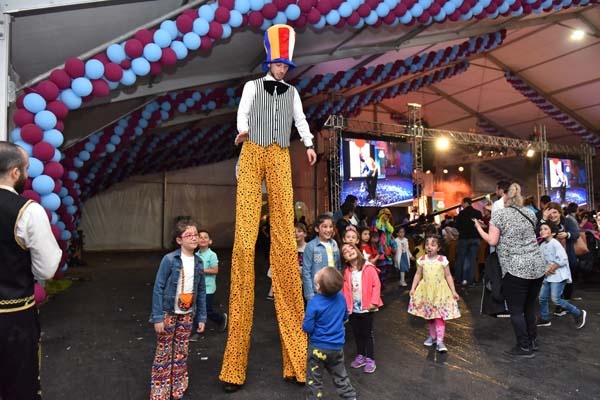 Trabzon'da yüzlerce çocuk iftarda buluştu 8