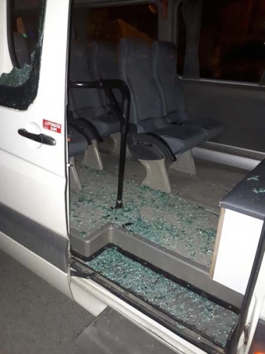 Trabzonspor taraftarlarına taşlı saldırı 4