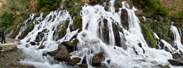 Gümüşhane’de 40 gözeli şelale büyülüyor 2