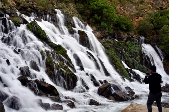 Gümüşhane’de 40 gözeli şelale büyülüyor 15